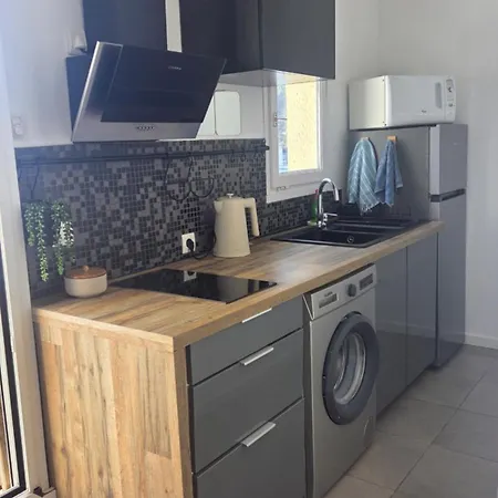 Le Petit Port Du Bonheur Apartamento *